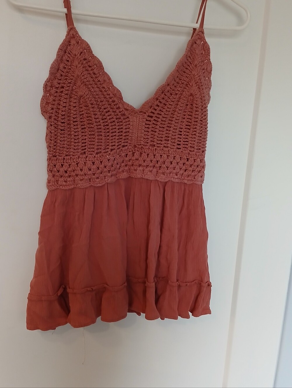 Women's Crocheted V-Neck Rust Pink Tank Top